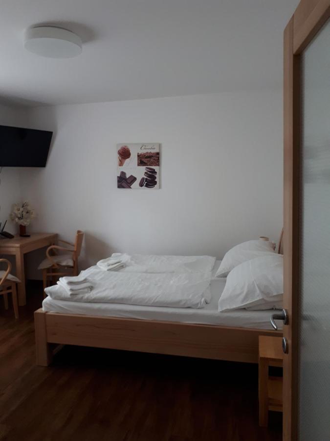 Hotel Depandance Blatov Praga Esterno foto